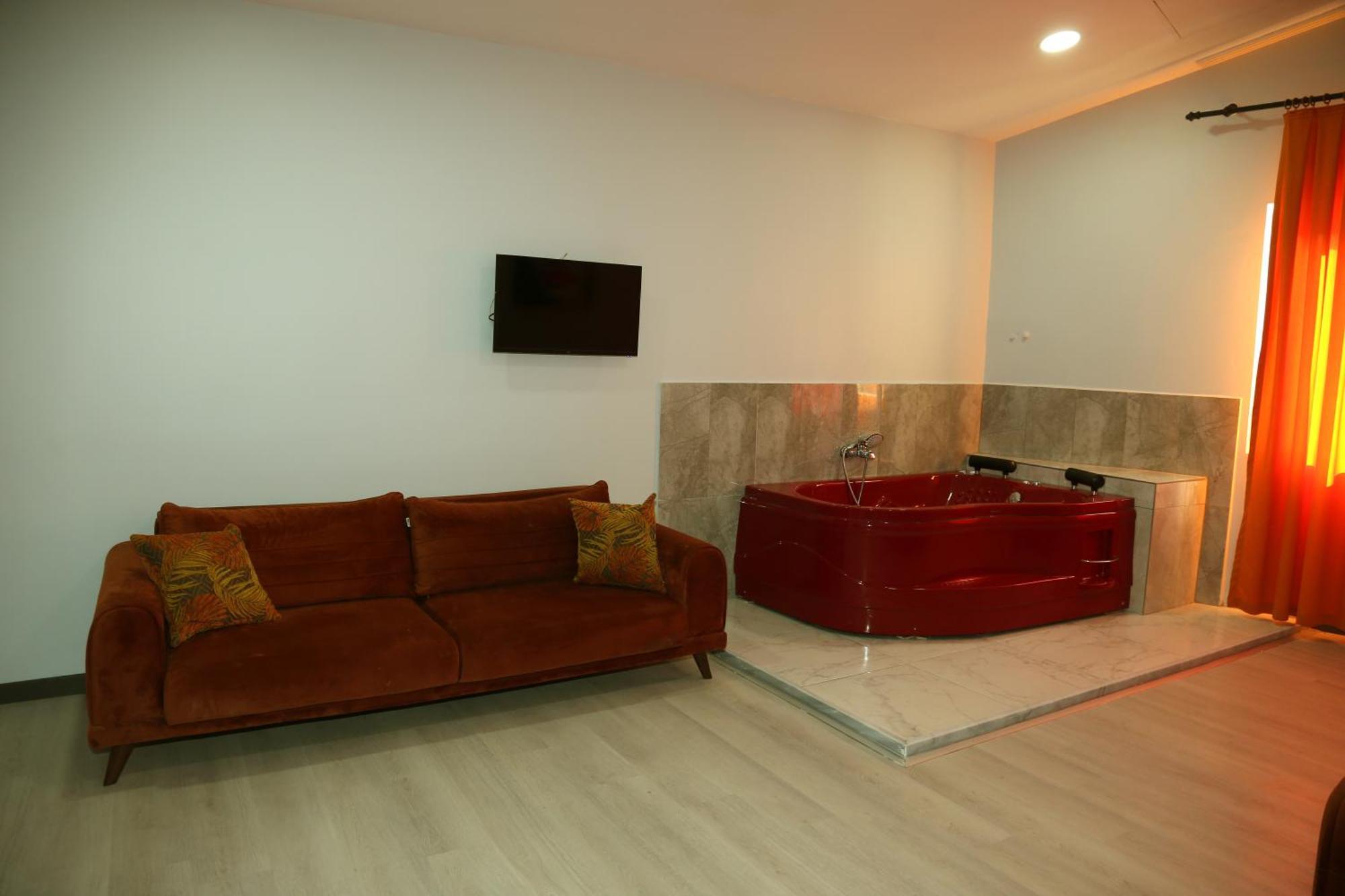 Zoom Hotel Istanbul Bagian luar foto