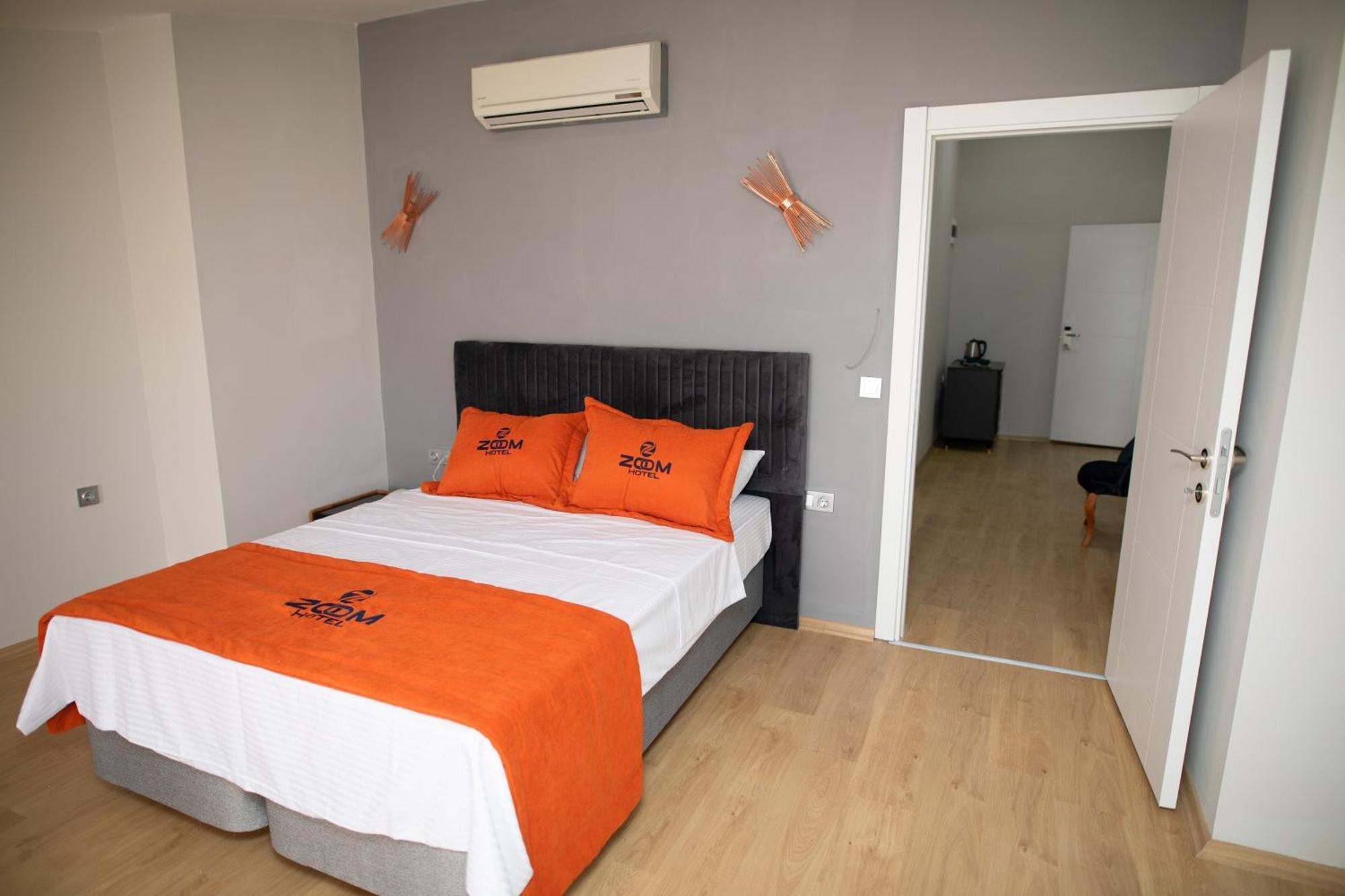 Zoom Hotel Istanbul Bagian luar foto