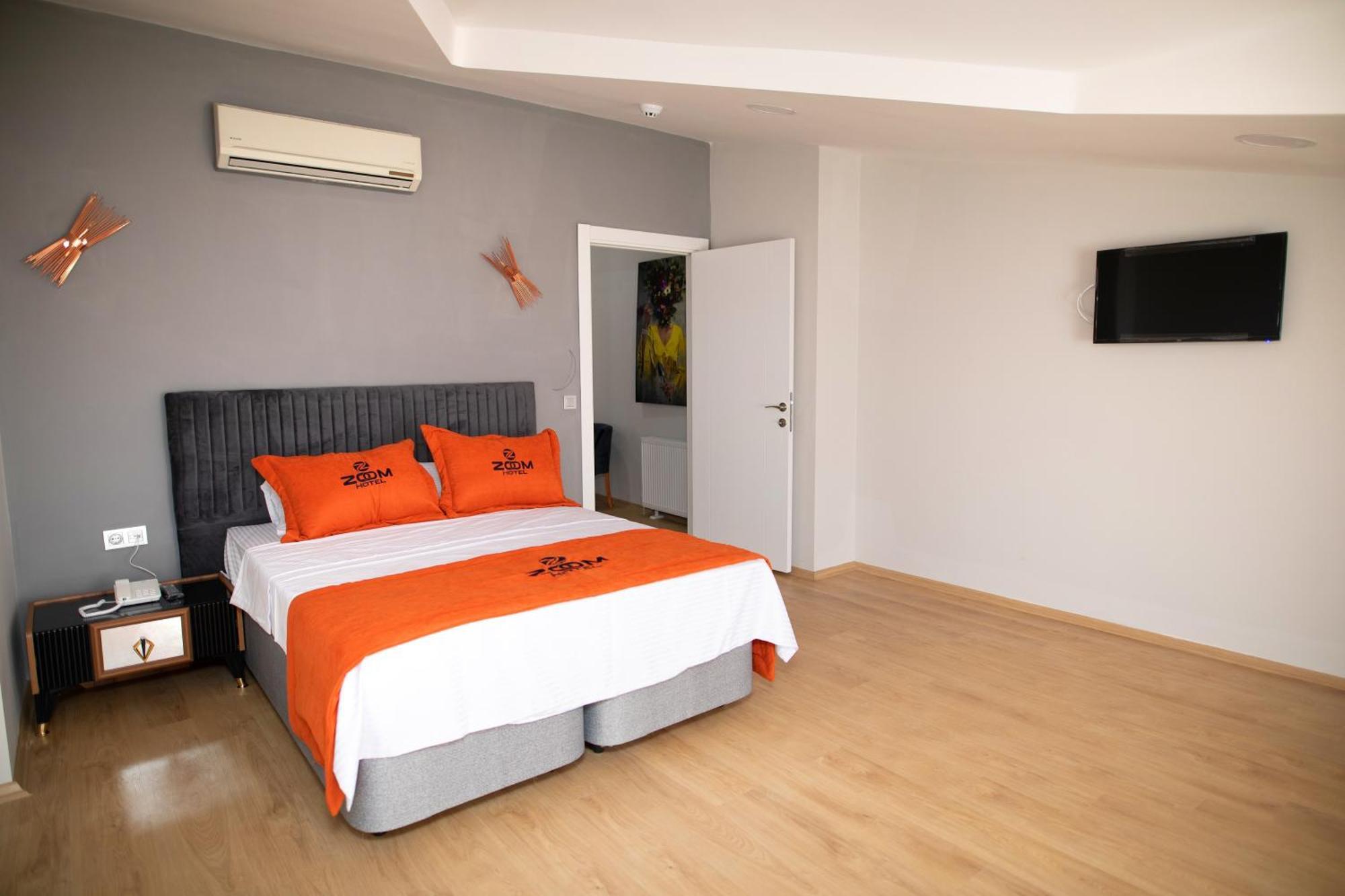 Zoom Hotel Istanbul Bagian luar foto