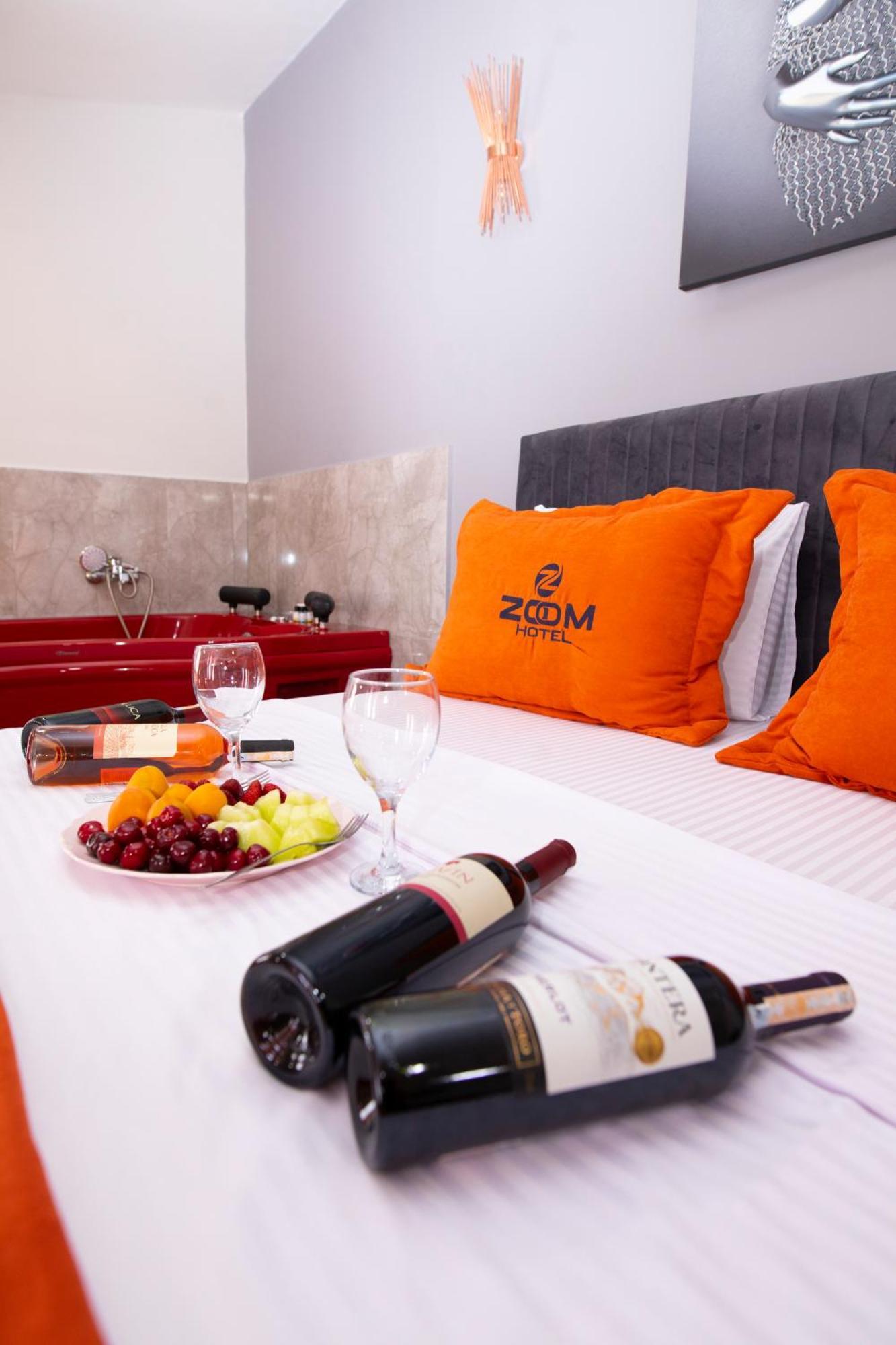 Zoom Hotel Istanbul Bagian luar foto